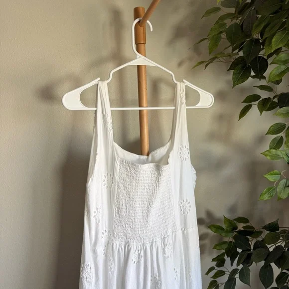 Free Assembly White Eyelet Panel 100% Cotton Midi Dress Women’s Size XL - Picture 5 of 6